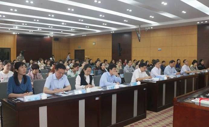 說明: E:\官網新聞\2018.5\校內\家政學員開學典禮5.11\微信圖片_20180514170910.jpg